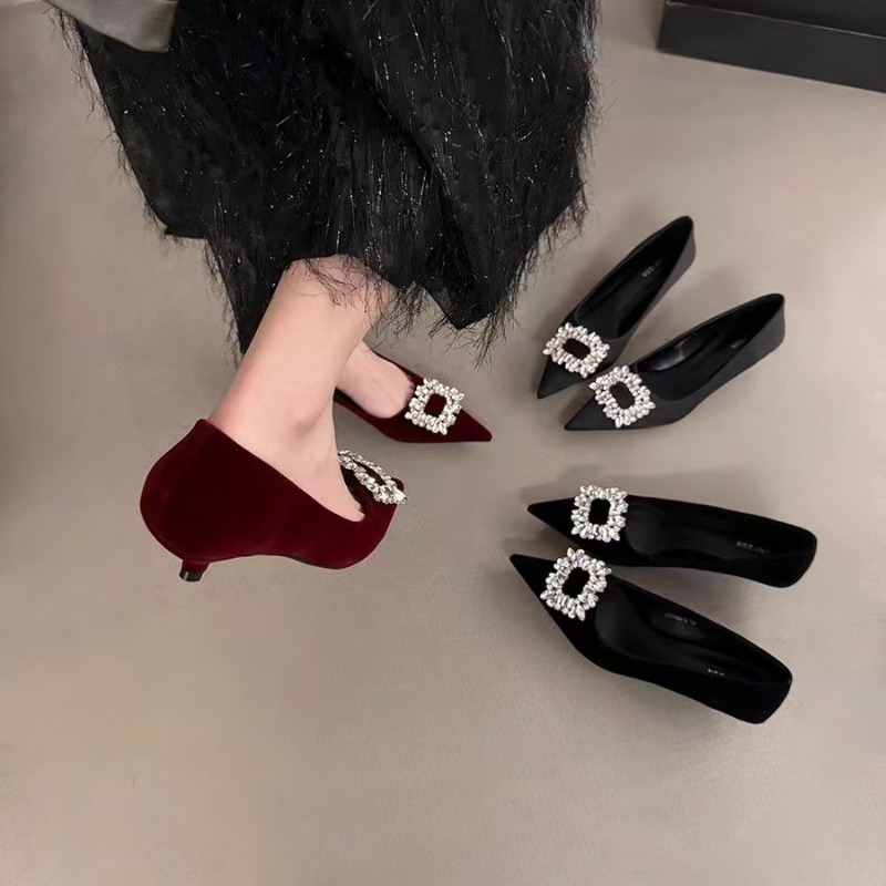 Chaton noir et chaussures pour - Kitten Heel Women avis et prix