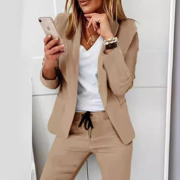 Costume d'affaires monochrome  - Monochrome Suit Set avis et prix